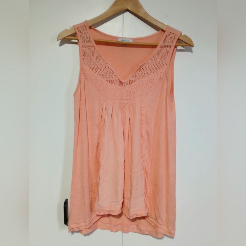 White Birch Peach Sleeveless Crochet Boho Top – Women’s Small